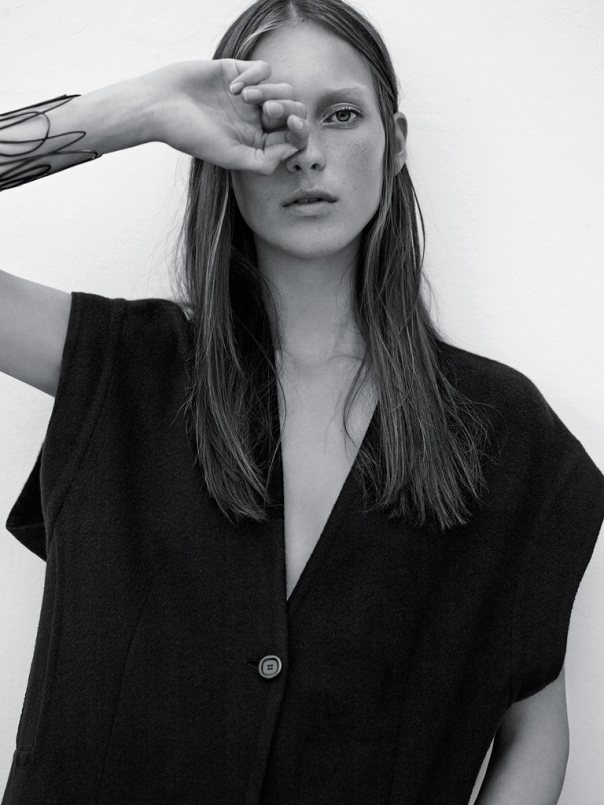Julia Bergshoeff By Karim Sadli For The New York Times T Style Magazine November 2014 (2)