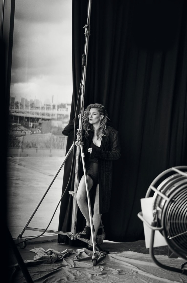 Kate Moss By Peter Lindbergh For Vogue Italia January 2015 (14)