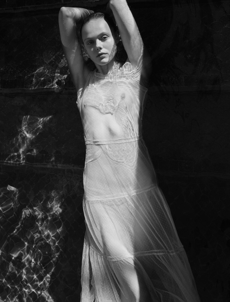 Frida Gustavsson by Benjamin Vnuk for Glamour France May 2015
