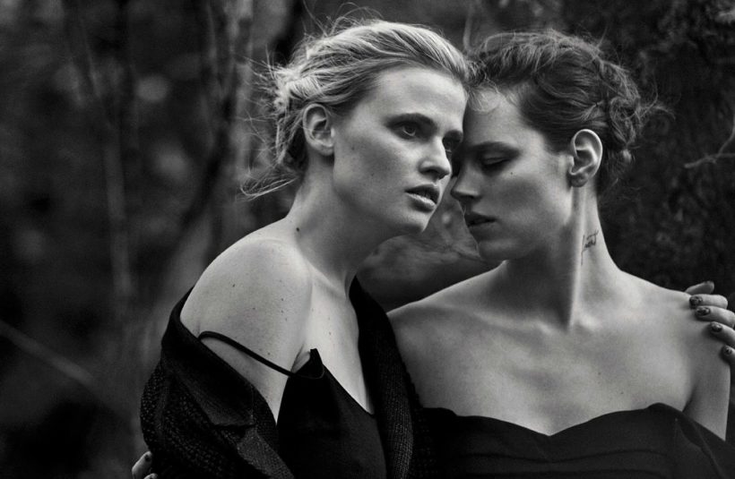 Lara Stone & Freja Beha Erichsen by Peter Lindbergh for Vogue Italia May 2016 (4)