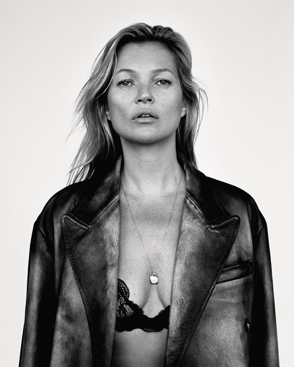 Kate Moss by Alasdair McLellan for Love Magazine Spring-Summer 2018 Women