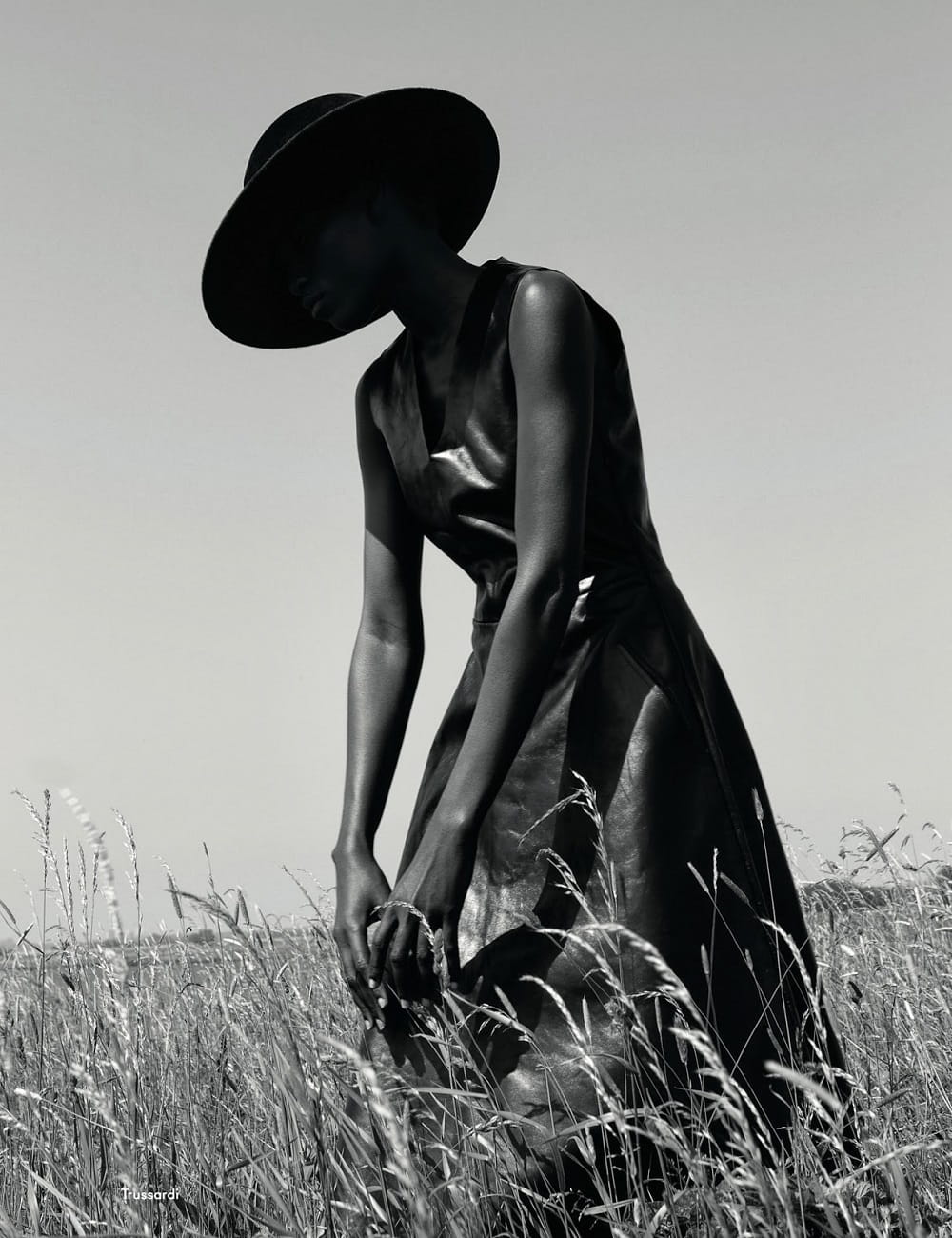 Kinee Diouf by Viviane Sassen for Another Magazine Fall 2013 - Fashion  Editorials - Minimal. / Visual.