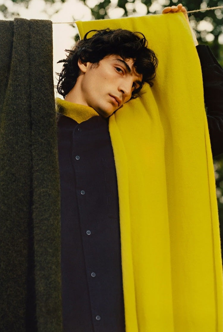 COS launches Autumn Winter 2018 campaign shot by Viviane Sassen at