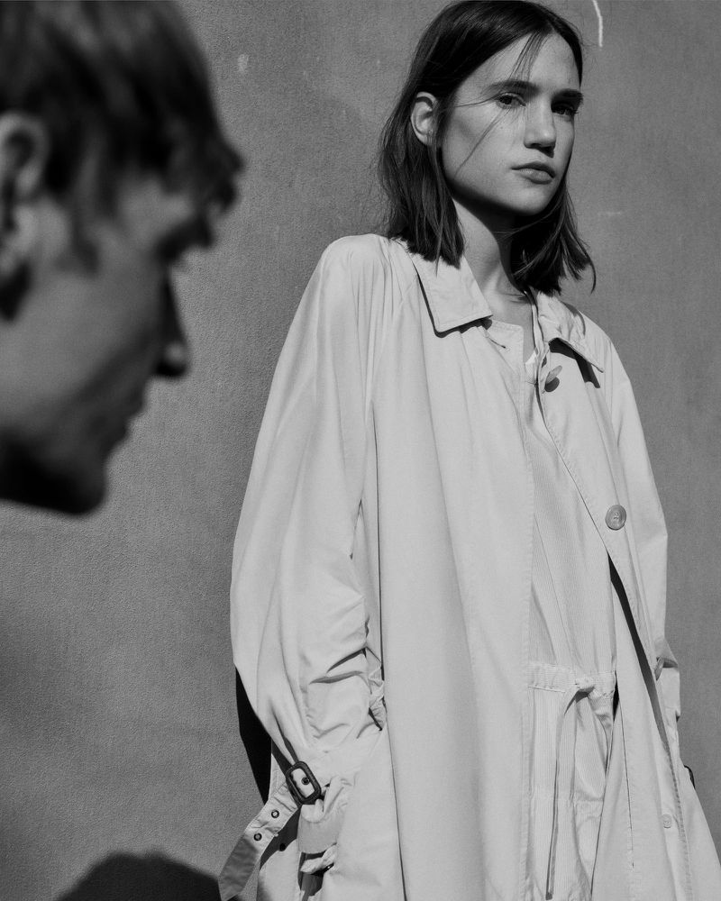 Kaya Wilkins & Saskia de Brauw by Tyrone Lebon for Bottega Veneta  Spring-Summer 2019 Ad Campaign - Fashion Campaigns - Minimal. / Visual.
