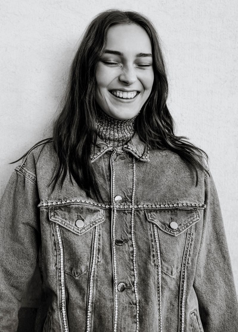 Julia Bergshoeff Styled by Karolina Gruszecka for Vogue Poland June 2019