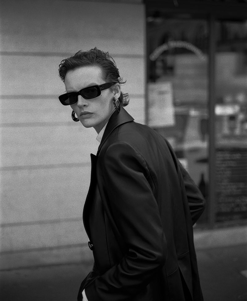 Paris Chic: Sara Blomqvist by Sebastian Sabal-Bruce for Vogue Germany September 2019