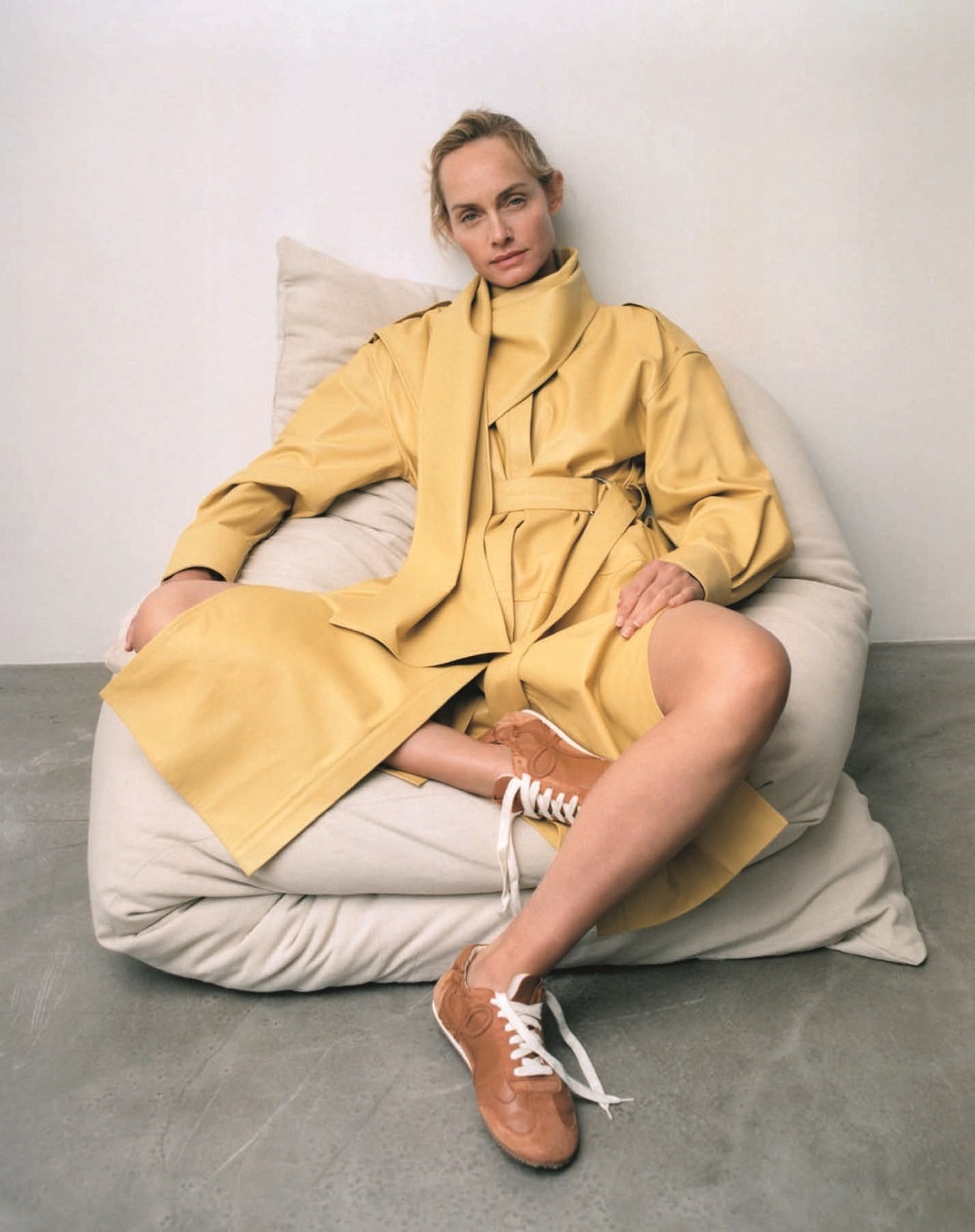 Amber Valletta by Zoe Ghertner for Vogue Poland October 2019