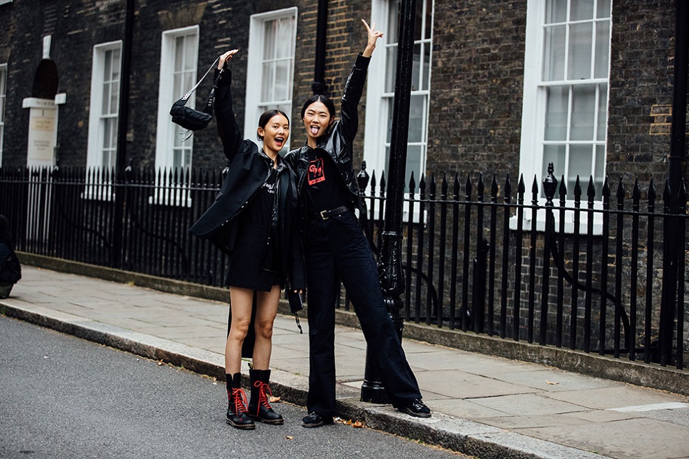 Shuping Li Sijia Kang London Fashion Week Spring 2020 Street Style