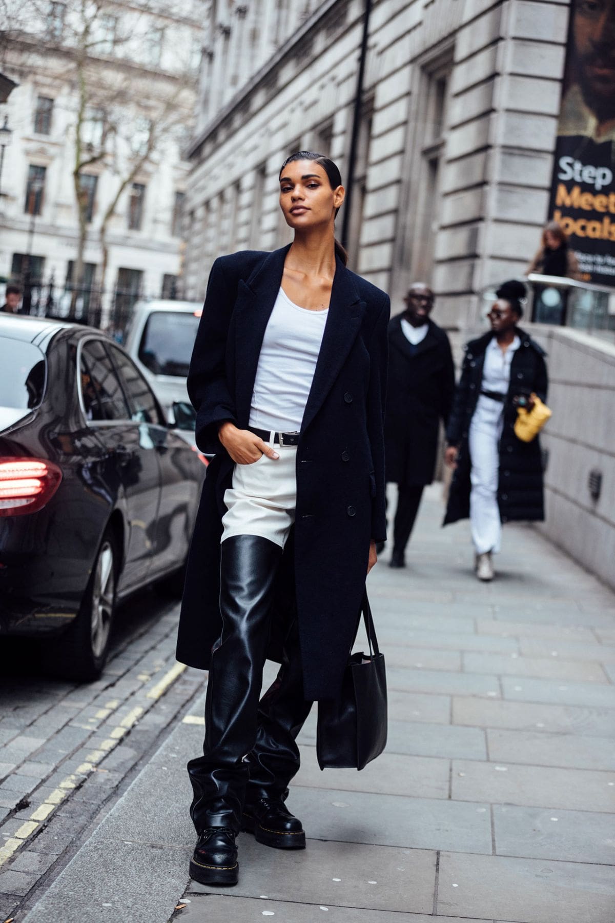 Barbara Valente Street Style at London Fashion Week Fall-Winter 2020 by Melodie Jeng