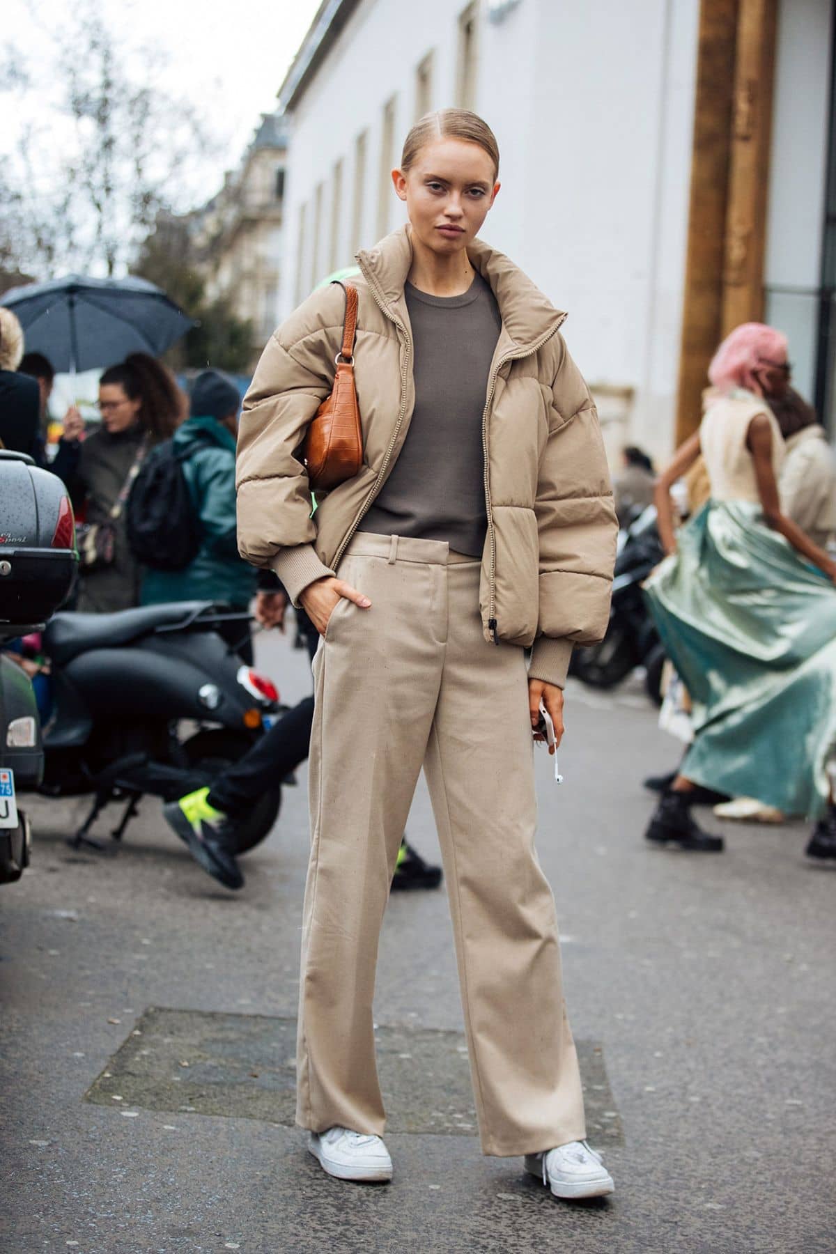 Lulu Reynolds Street Style at Paris Fashion Week Fall-Winter 2020 by Melodie Jeng