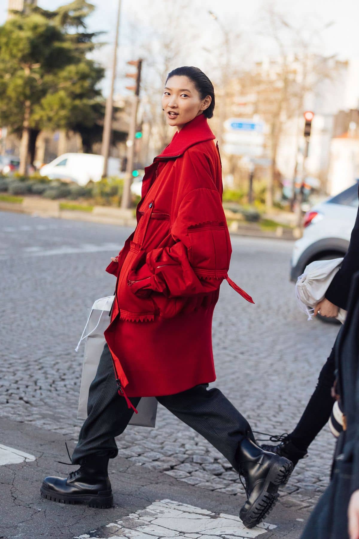 Qin Lei Street Style at Paris Fashion Week Fall-Winter 2020 by Melodie Jeng