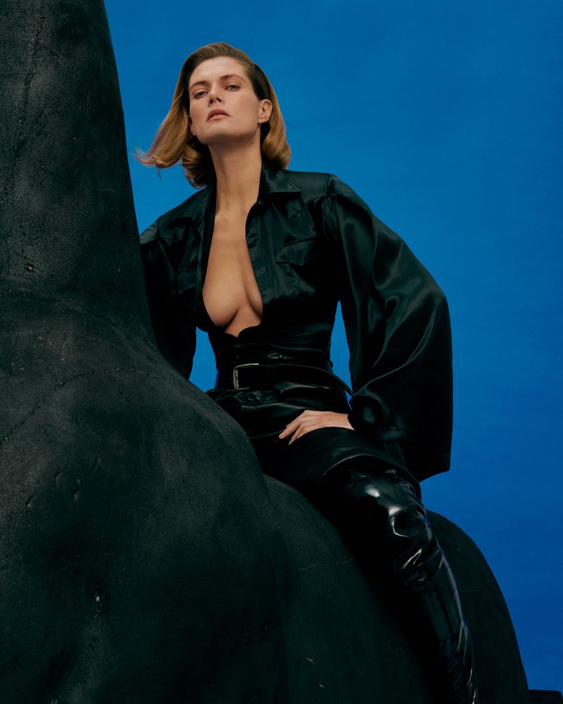 Malgosia Bela by Marcin Kempski for Vogue Czechoslovakia December 2020