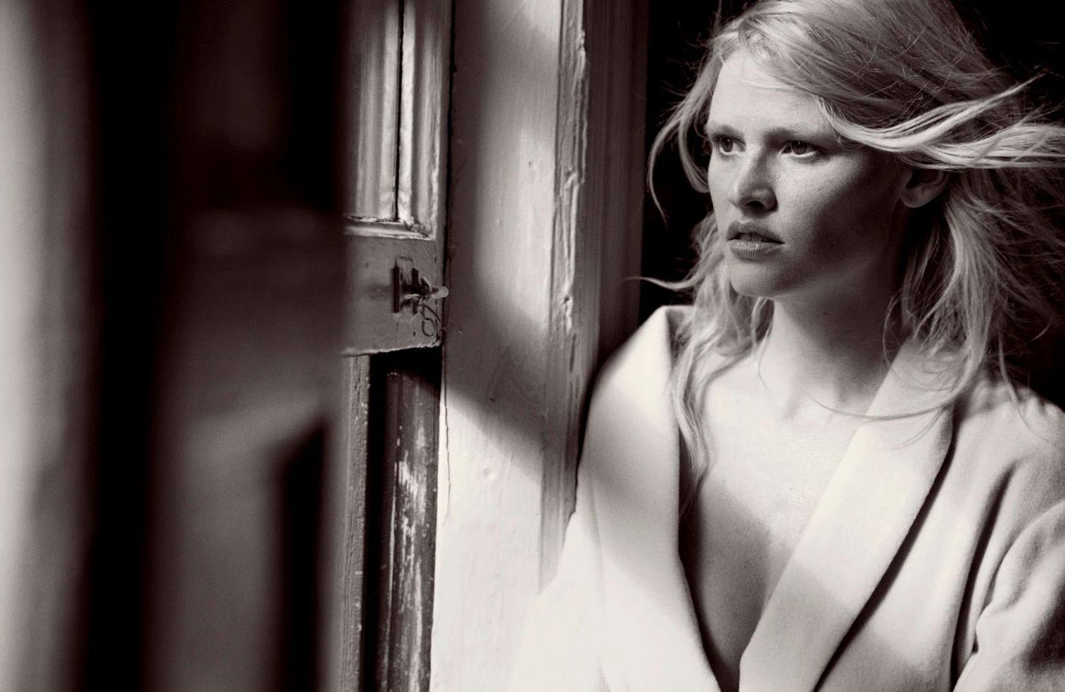 Natural Beauty: Lara Stone by Peter Lindbergh for Vogue Germany May 2017