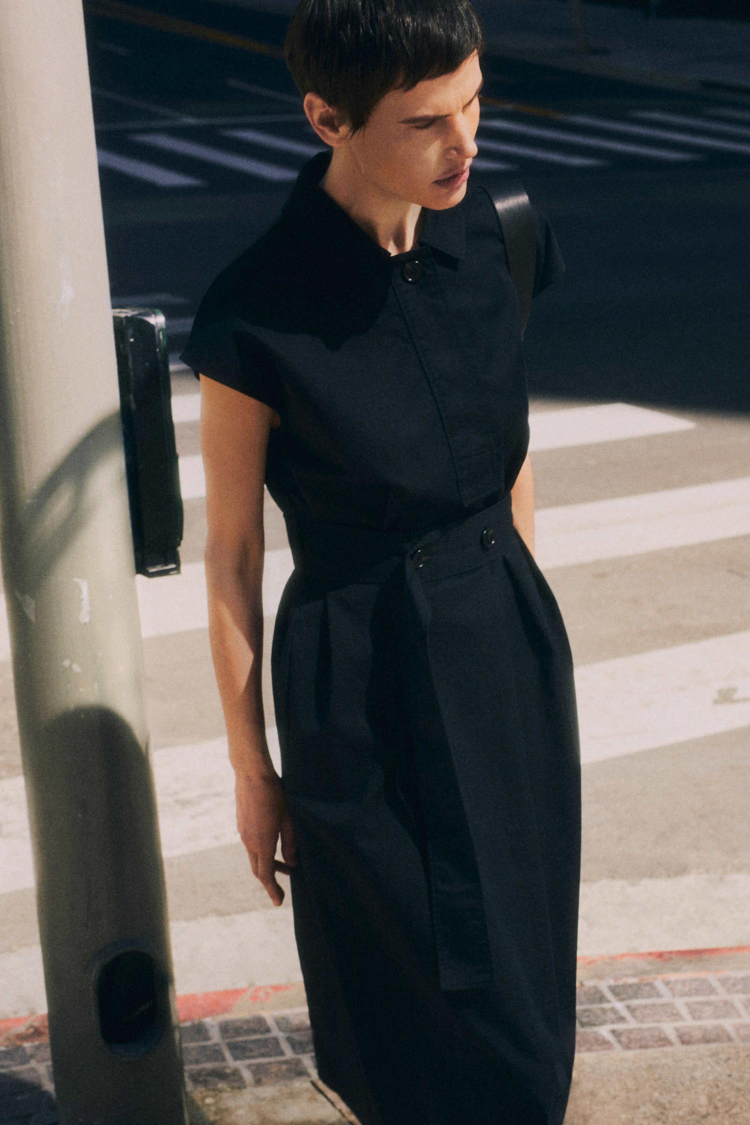 COS BLACK BELTED SHIRT DRESS / COS OVERSIZED SHOULDER BAG.  Art Director: Andy Knappett. Model: Saskia de Brauw