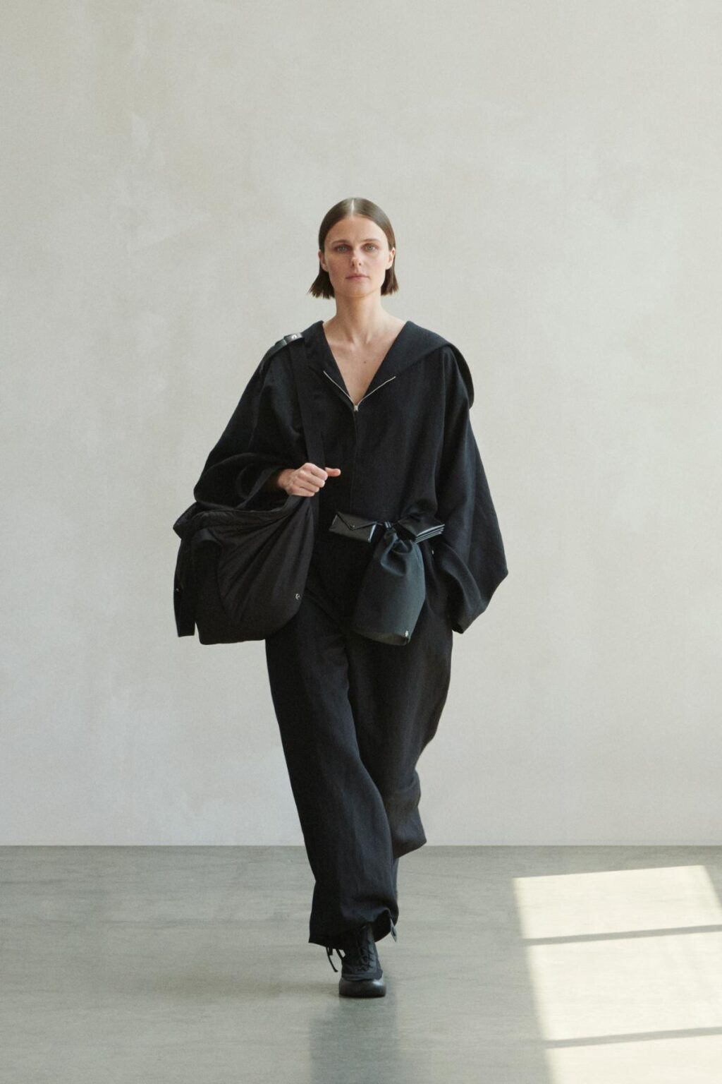 The Row Spring 2022 Lookbook by Jody Rogac & Brian Molloy - Lookbooks ...