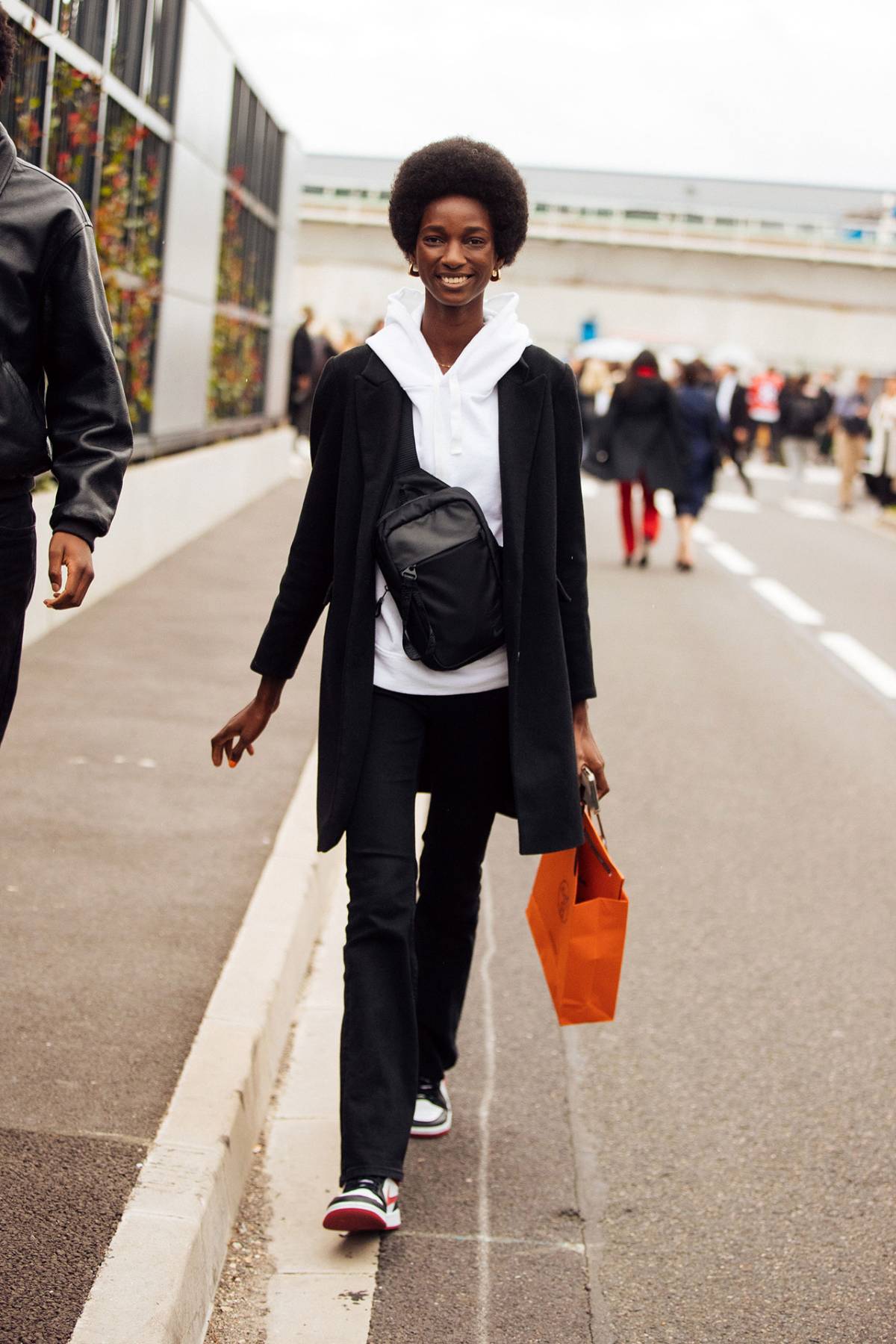 Shade Akinbobola Street Style at Paris Fashion Week Spring 2022 by Melodie Jeng