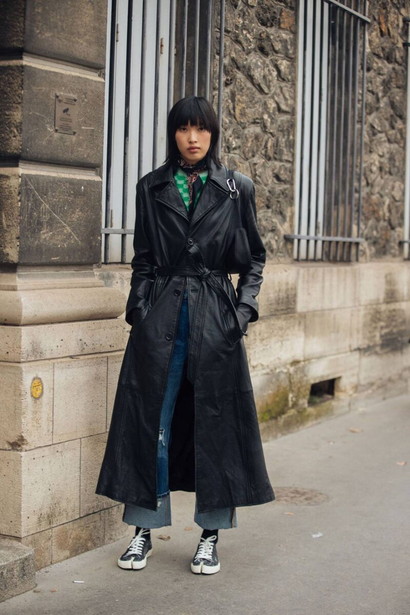 Street Style at Paris Fashion Week Men's Fall-Winter 2022 - Minimalist ...