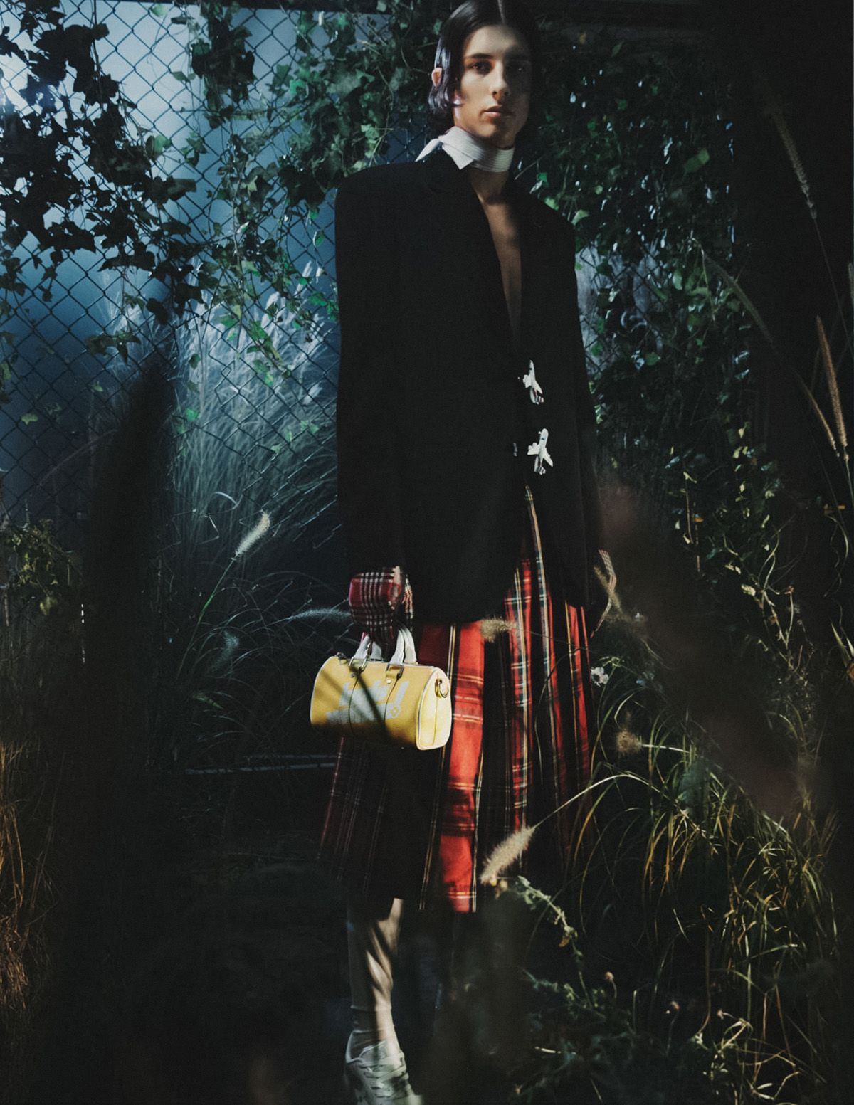 Outlander Magazine on X: Louis Vuitton AW18 'Peace and Love