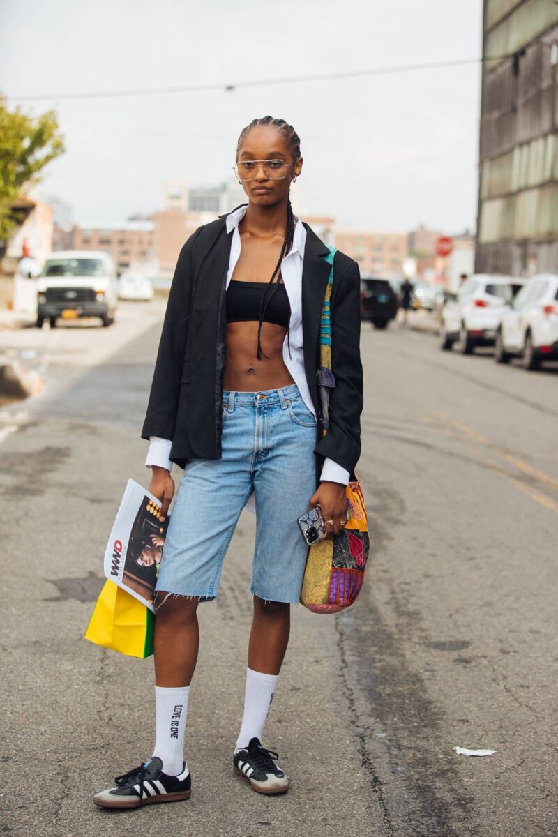 Model Street Style at New York Fashion Week Spring-Summer 2023 ...