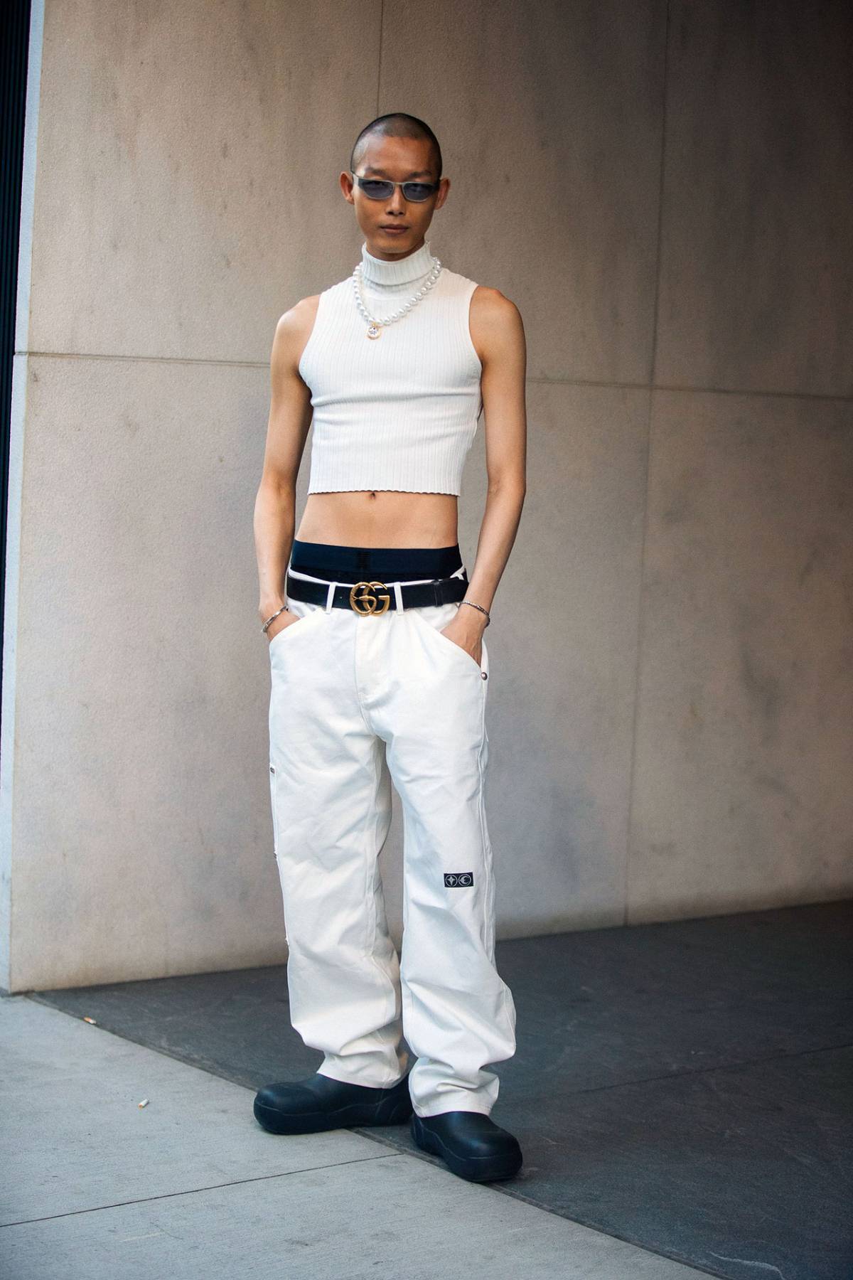 Xu Meen Minimalist Street Style at New York Fashion Week Spring-Summer 2023