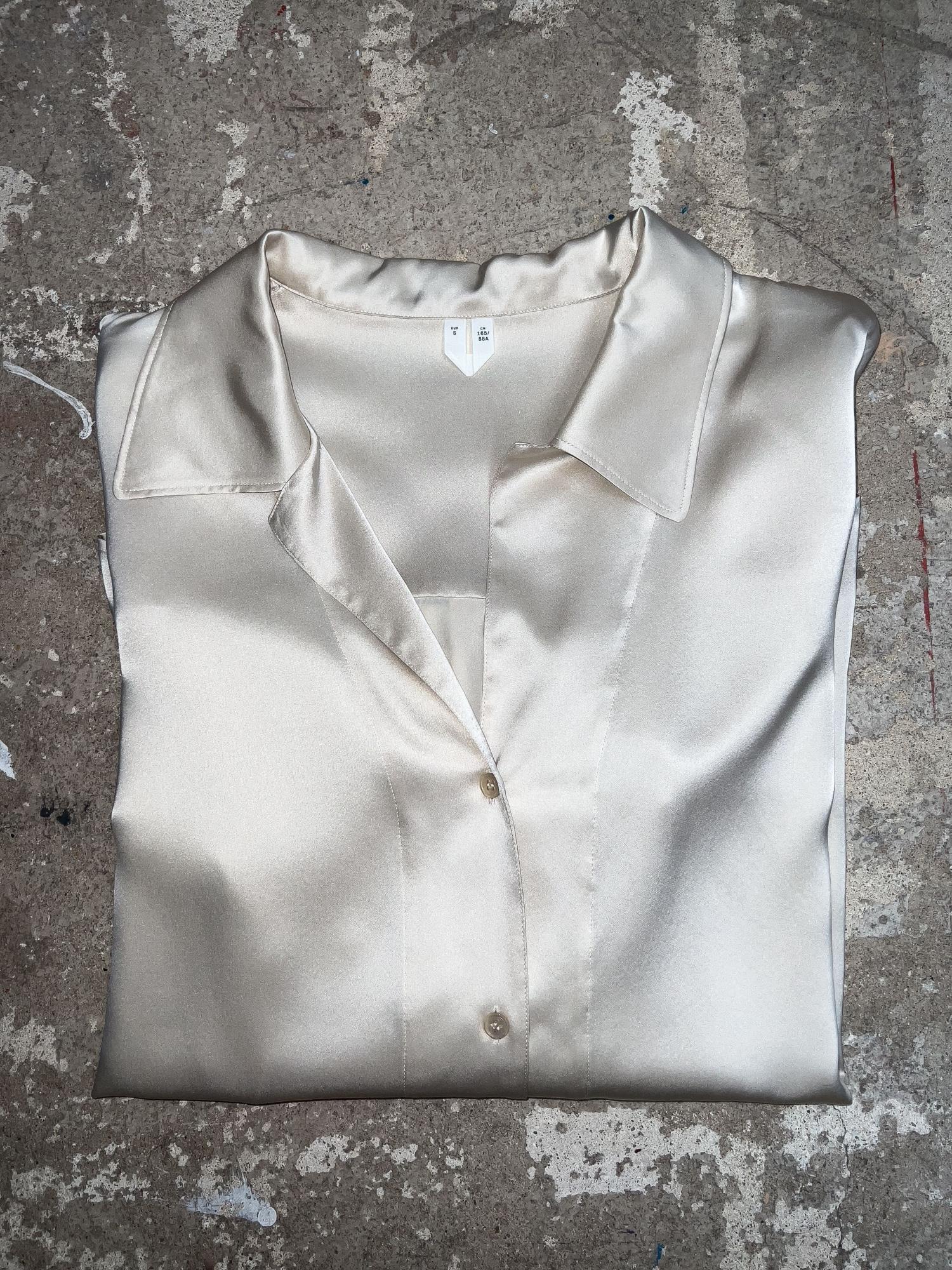 Stylist Suzanne Koller Creates the Perfect Wardrobe with Arket Timeless Pieces Silk Shirt
