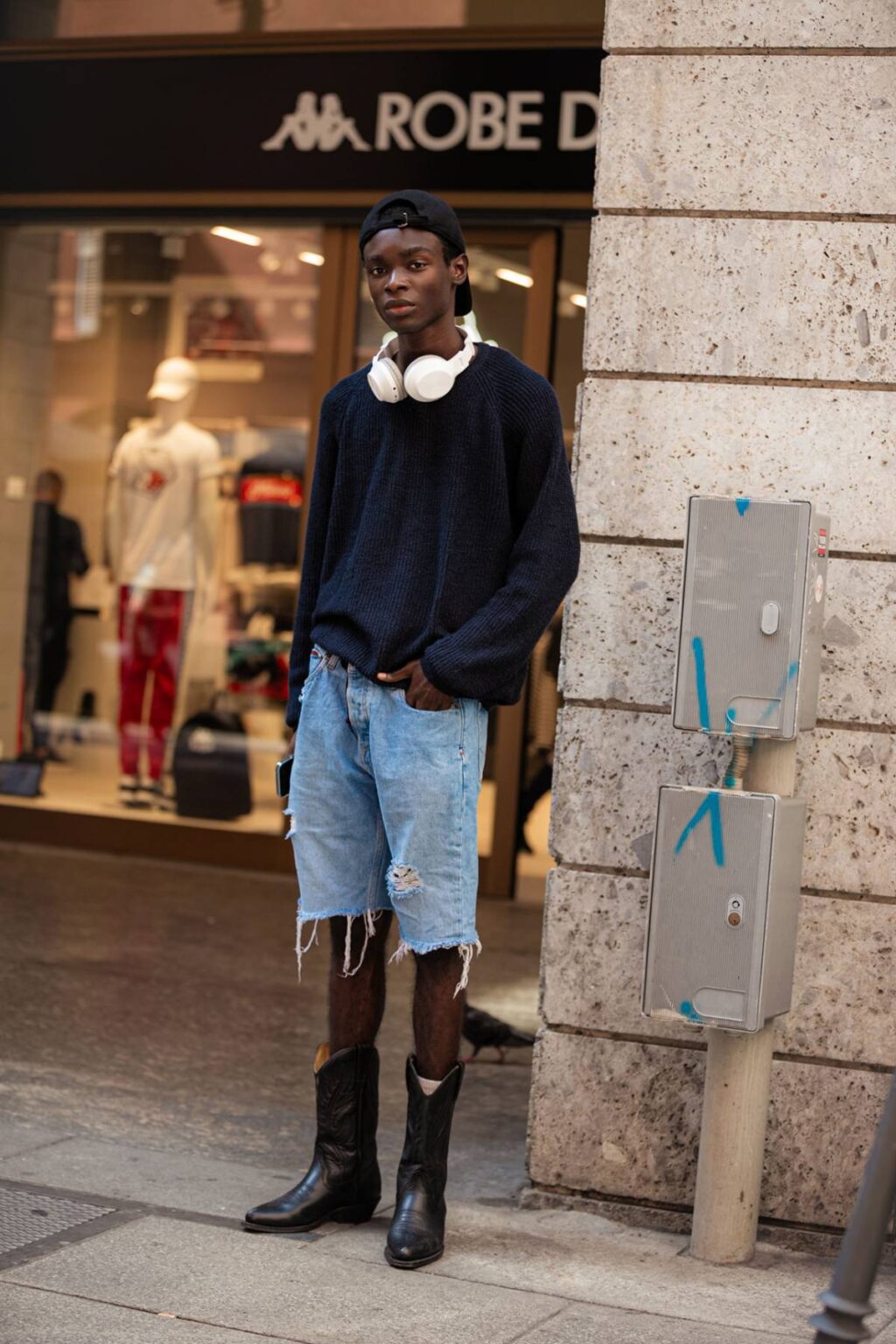 Rodney Osei Outfit At Mens Fashion Week Spring Summer 2024 In Milan 1024x1536 