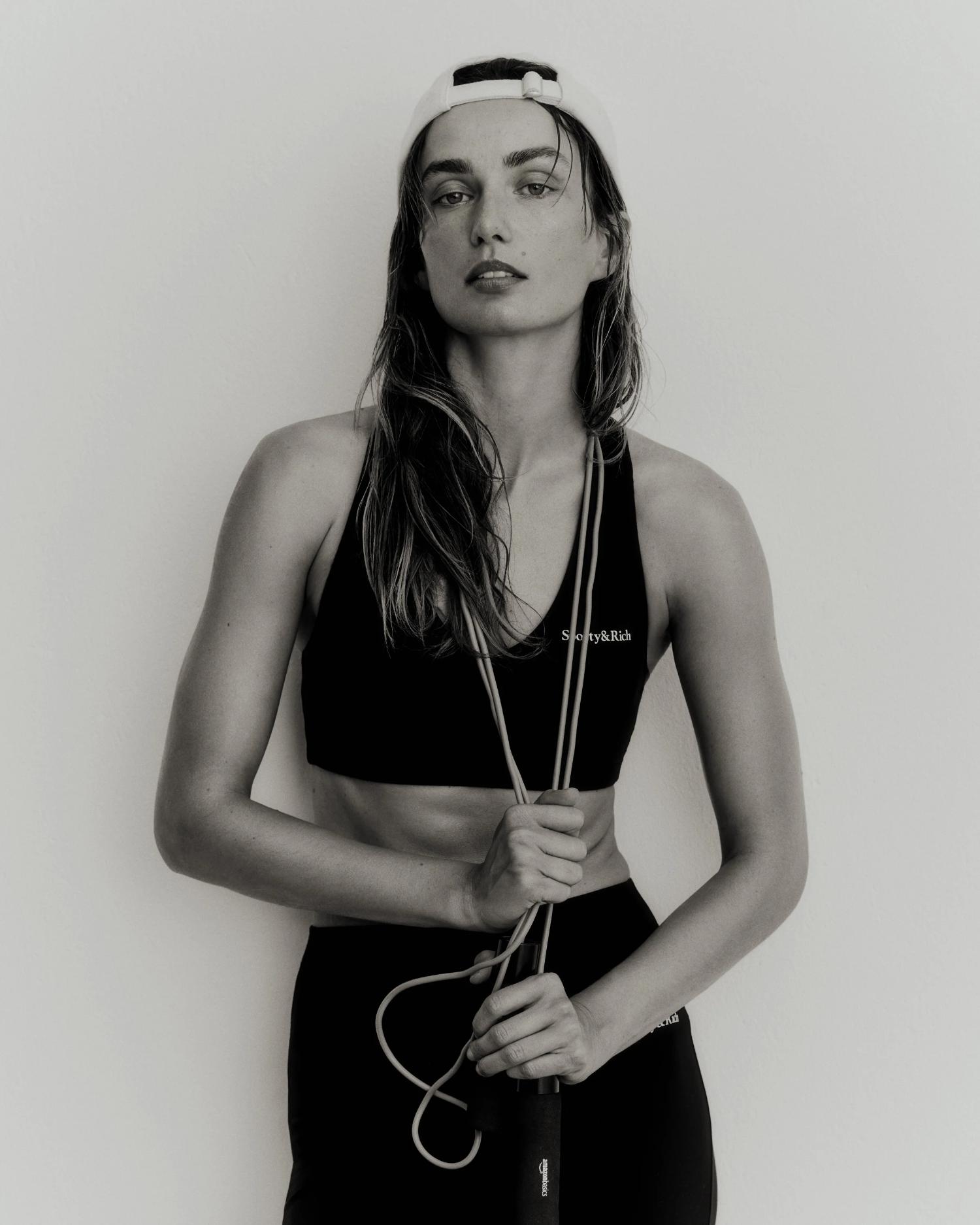 Minimalist Activewear Sportswear Fashion