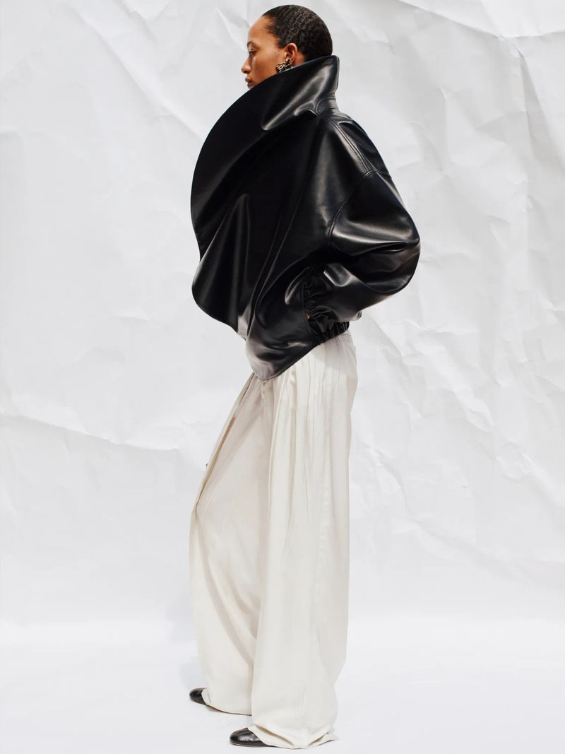 Minimal Fashion Minimal Visual