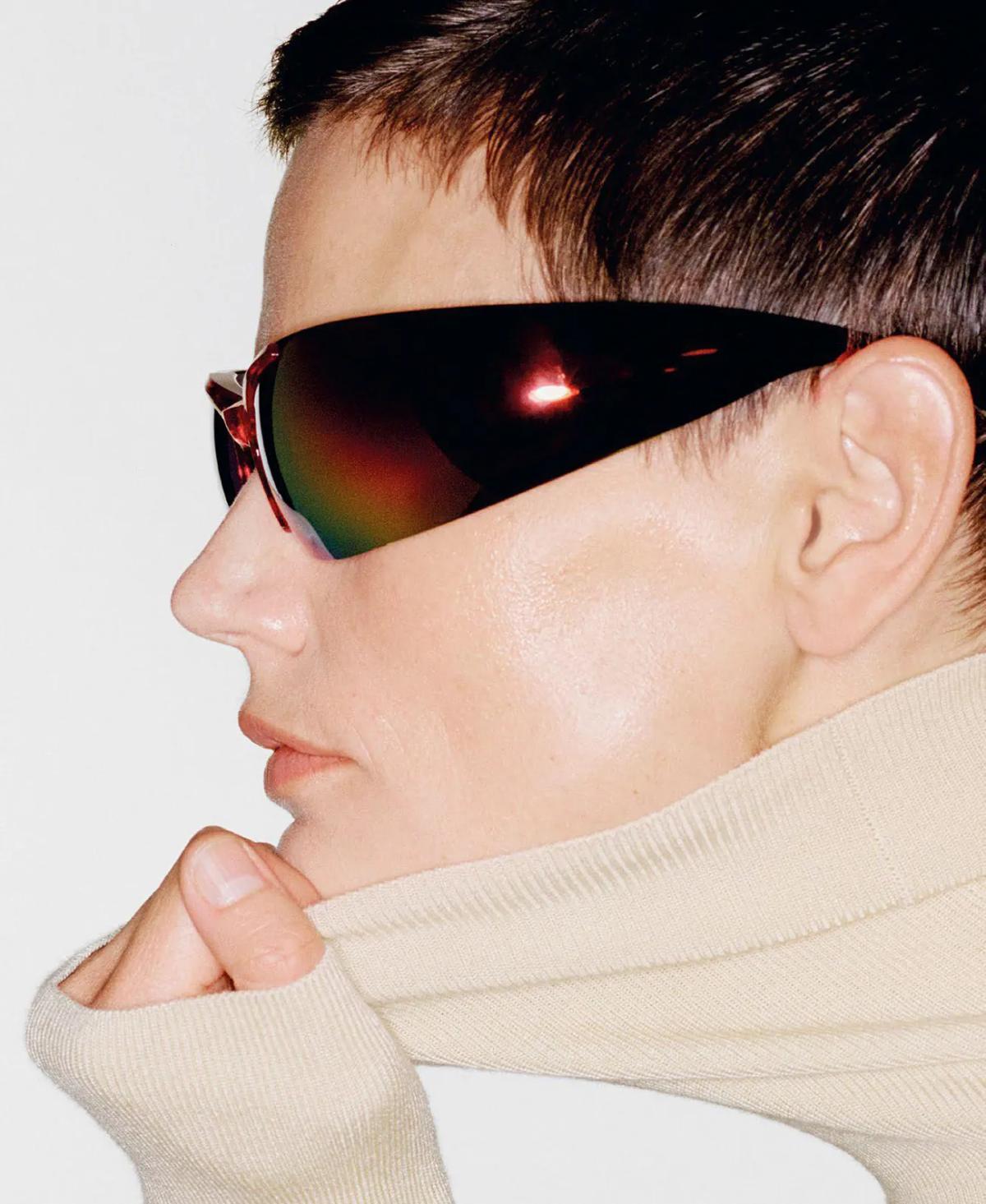 Saskia de Brauw by Tim Elkaim for M Le magazine du Monde September 2025